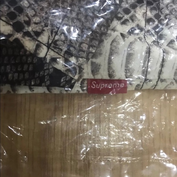 Supreme snakeskin jacket - Picture 2 of 3